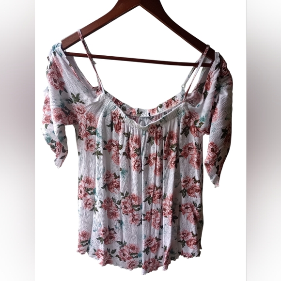 Tops - Floral Off-Shoulder Top Women’s Medium Summer Blouse